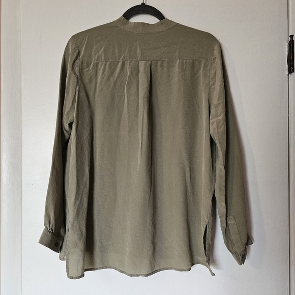Talbots silk khaki half-button shirt with front pockets Size M - Picture 4 of 6